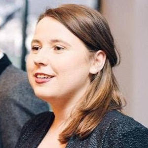 Meet your Posher, Claudia